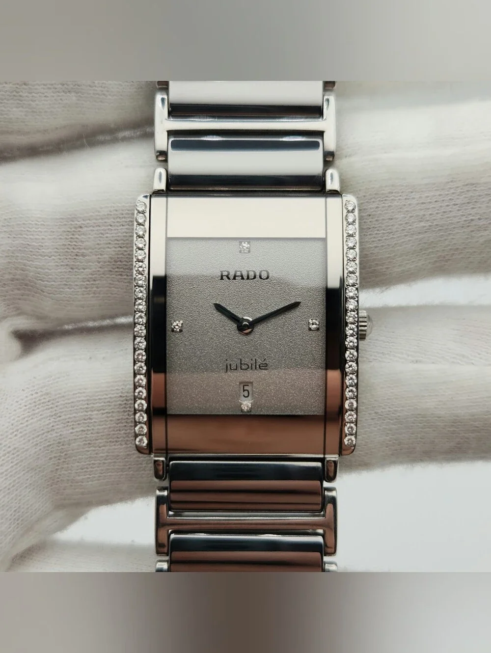 Rado Diastar Jubile Unisex Titanium w/ Diamond Accent Quartz Watch